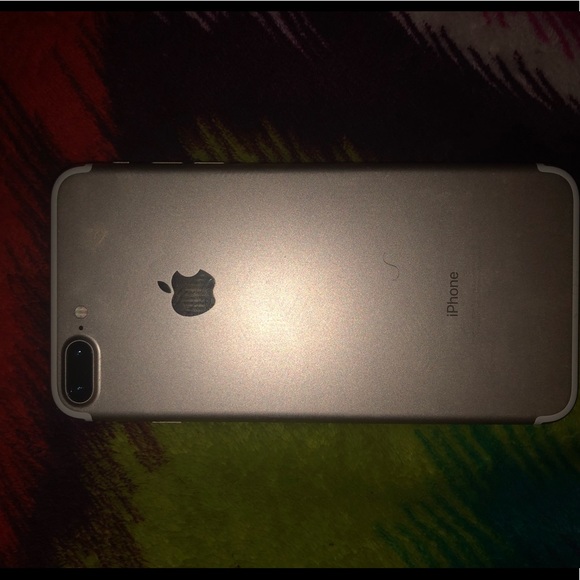 iPhone 7Plus - Picture 2 of 3